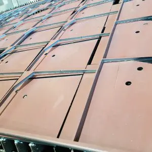 Κομβοελάσματα, πλάκες έδρασης