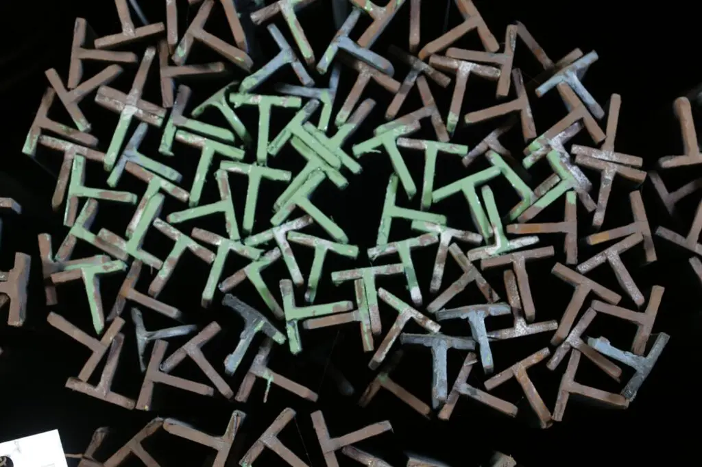 Σίδηρος Ταυ