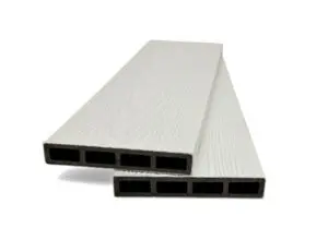 WPC Deck περίφραξης Premium Co-Extrusion White με ανάγλυφη όψη ξύλου