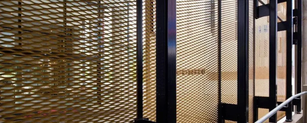 μεταλ-ντεπλουαγέ-esteel